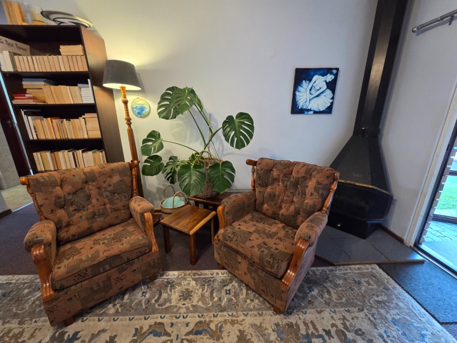 4 Bedroom Property for Sale in Heuwelsig Free State